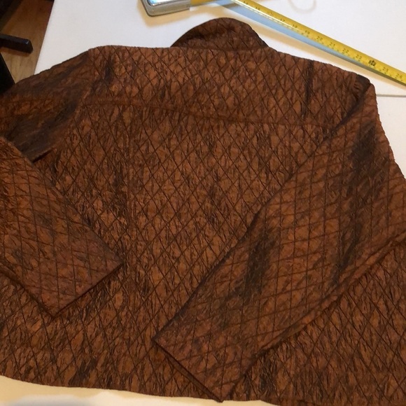 Coldwater Creek size large dark bronze quilted button down jacket - Picture 2 of 9